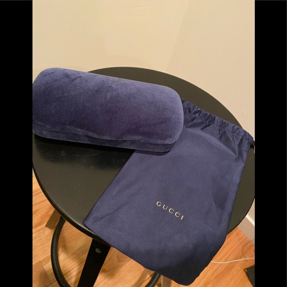 Authentic Gucci Velvety Glasses Case With Dust bag